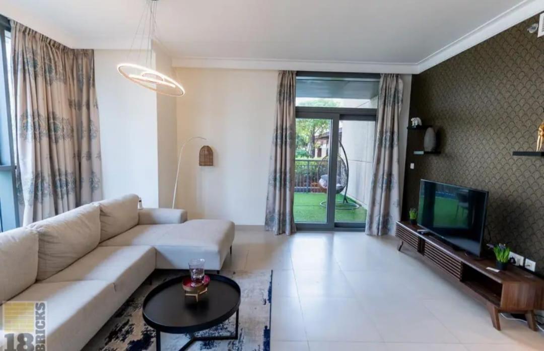 Luxury Spacious 1 Bedroom In Creek Apartment *