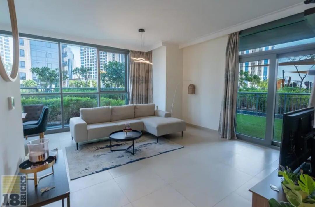 Luxury Spacious 1 Bedroom In Creek Apartment *